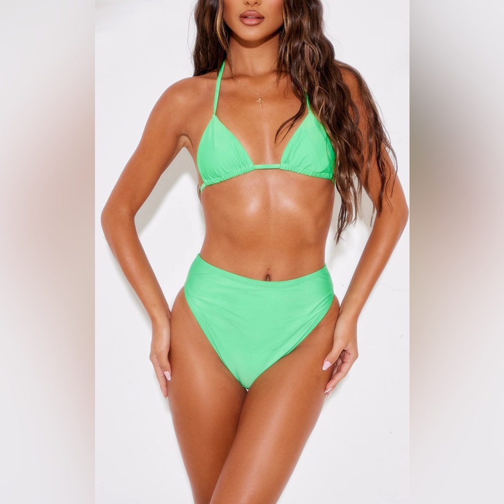 PRETTYLITTLETHING Itsy Bitsy Neon Green Triangle Bikini Size 2 Swim Suit EUC